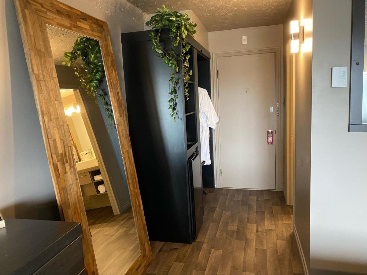 Travelodge By Wyndham Drummondville Esterno foto