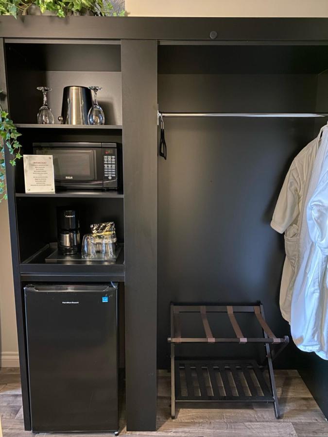 Travelodge By Wyndham Drummondville Esterno foto