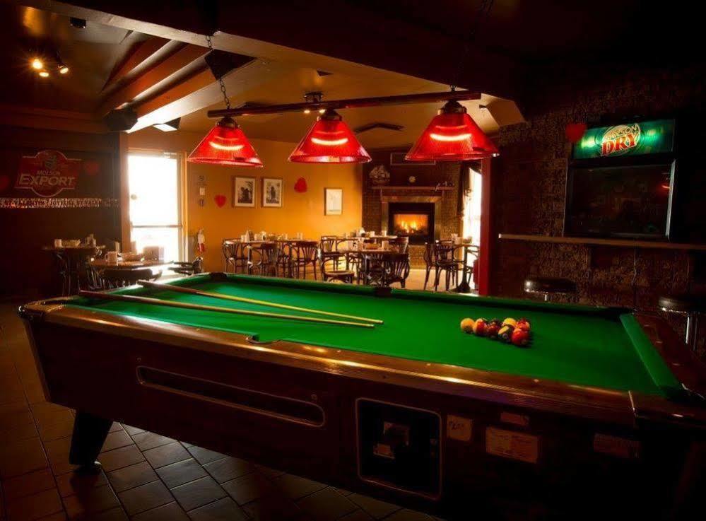 Travelodge By Wyndham Drummondville Esterno foto